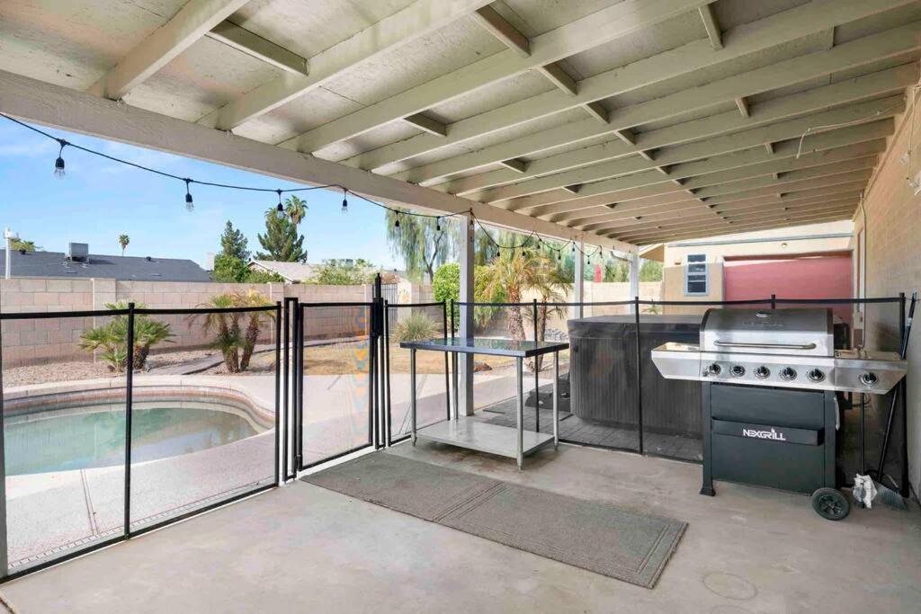 Spacious Cozy Home In Tempe Jacuzzi Pool King Bed! Εξωτερικό φωτογραφία